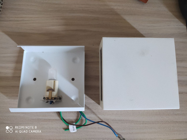 Arandela com lâmpada de led