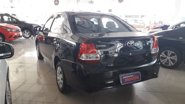Etios Seda Automatico 2020 - Foto 3