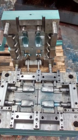 Multiplique seu investimento - Moldes e Máquinas para Ind. de Motocicletas  - Foto 5