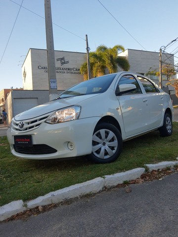 TOYOTA ETIOS 1.5 2016 EXTRA