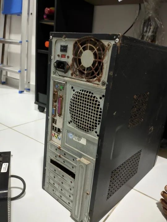 Gabinete com CPU Atom placa mãe Digitron IPX425R3 - Foto 3