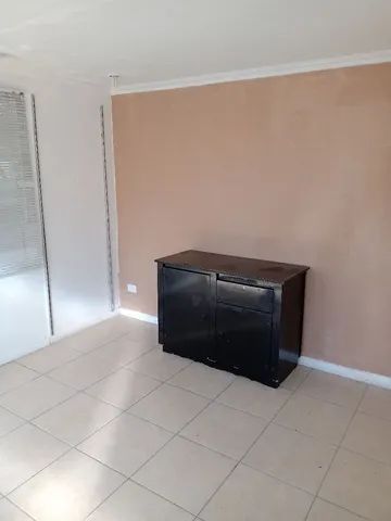 Sala alugo na praça do Atlético linda com ar, - Foto 2