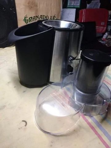 Centrífuga de Frutas Britânia BRCT 800