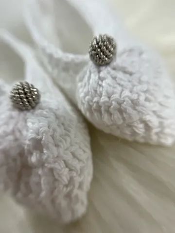 Sapatinho de bebê em crochê  - Foto 4