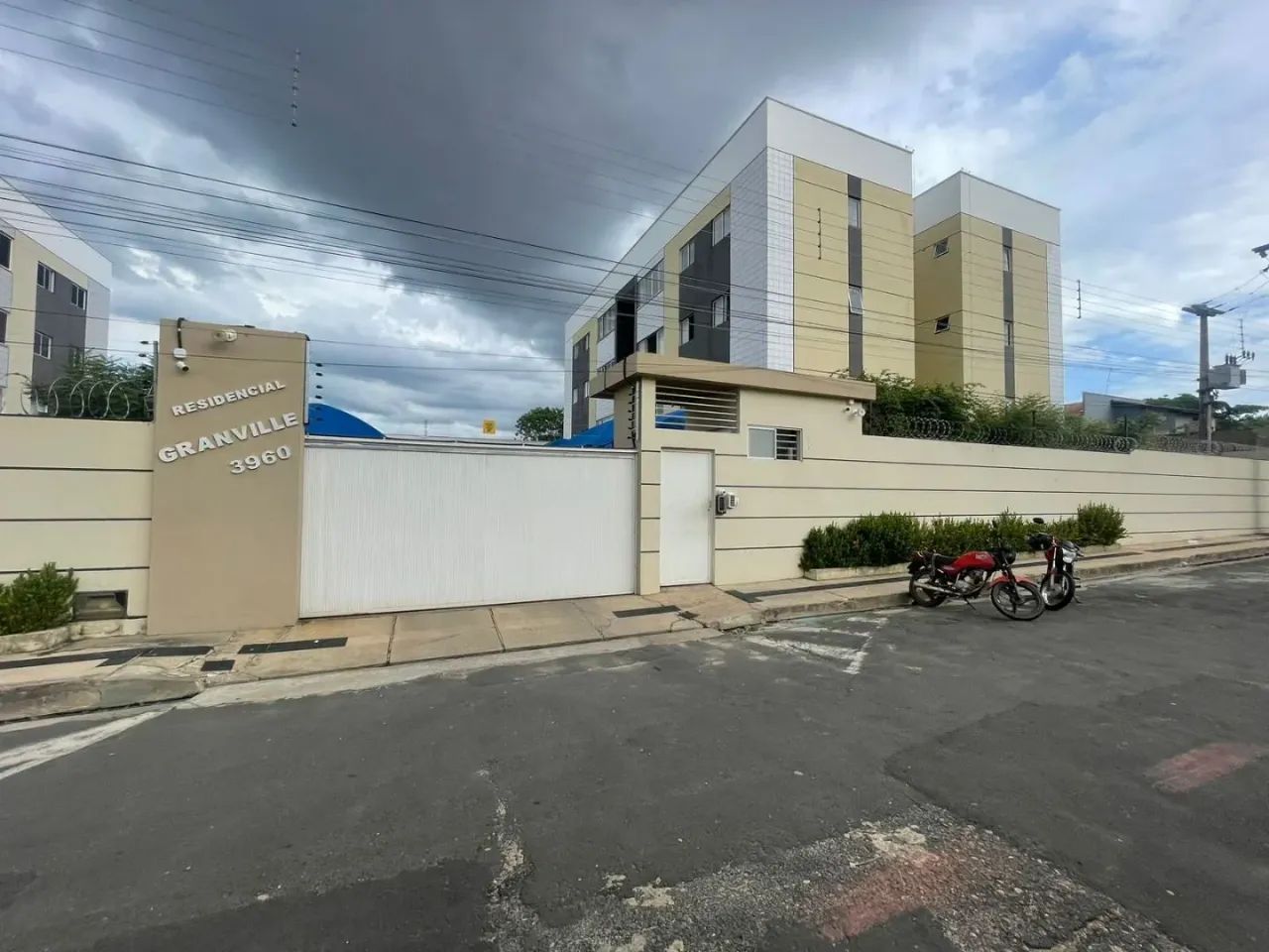 Excelente Apartamento Residencial com 03 Quartos, Zoobotânico, Teresina/PI .