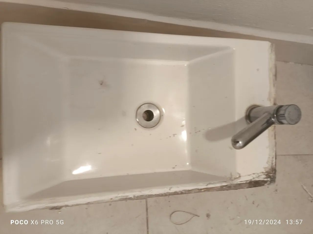 Cuba de sobrepor Deca com torneira automática  - Foto 2