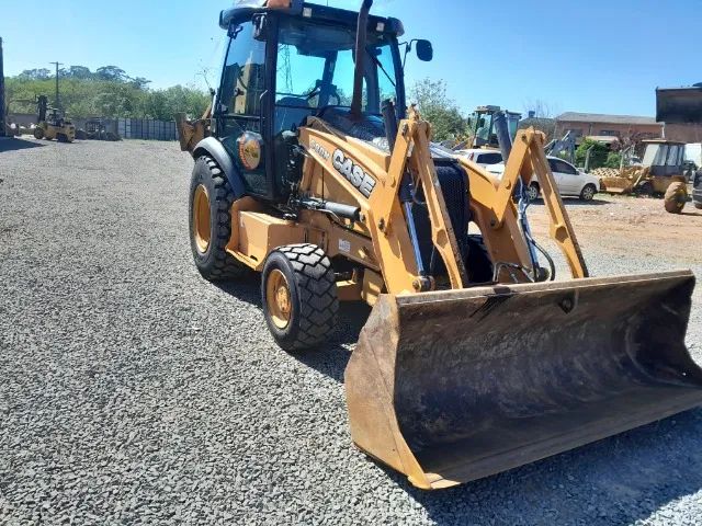 Retroescavadeira case 580N 2015 4x4 gabinada emplacada - Foto 2
