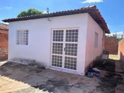 Vende-se casa no Morro da Cruz- 6.000,00 - entrada 