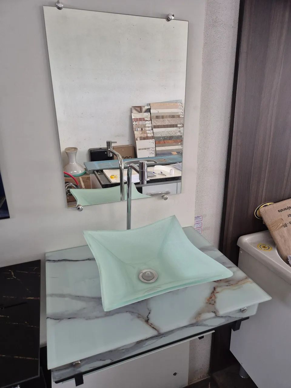 Lavatório de Banheiro 64169923683457121