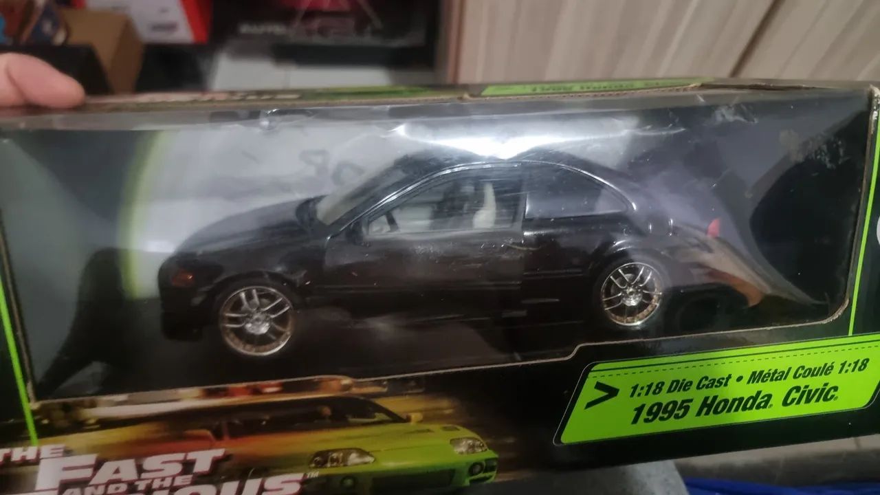 Miniatura 1:18 Honda Civic 1995 - Fast and Furious ertl na caixa
