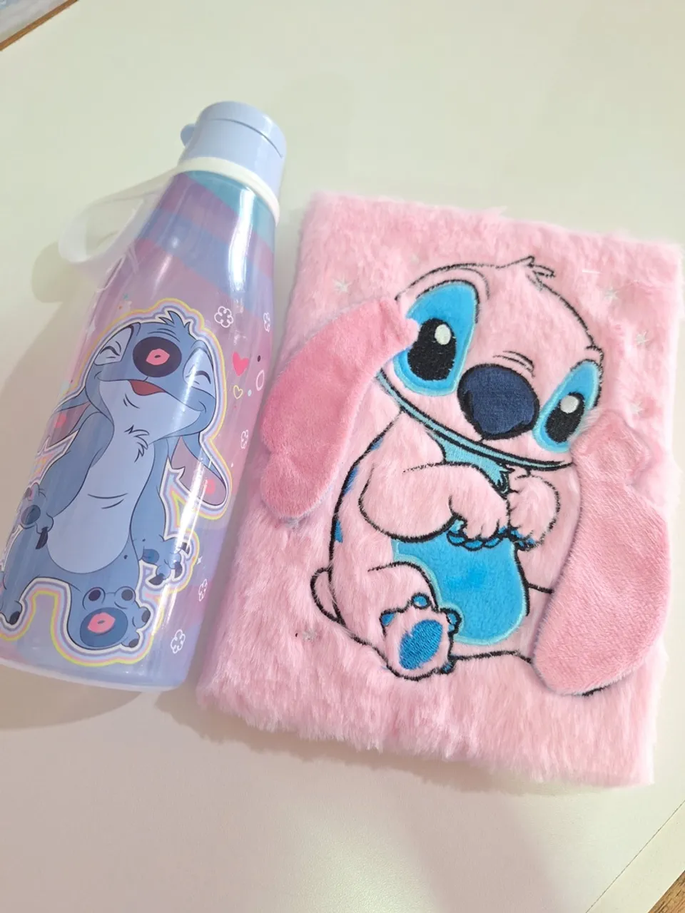 Kit Caderno Stitch Pelúcia + Garrafinha
