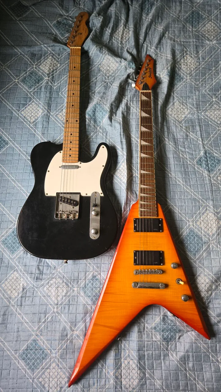 Guitarras Michael Telecaster e Strinberg Flying V