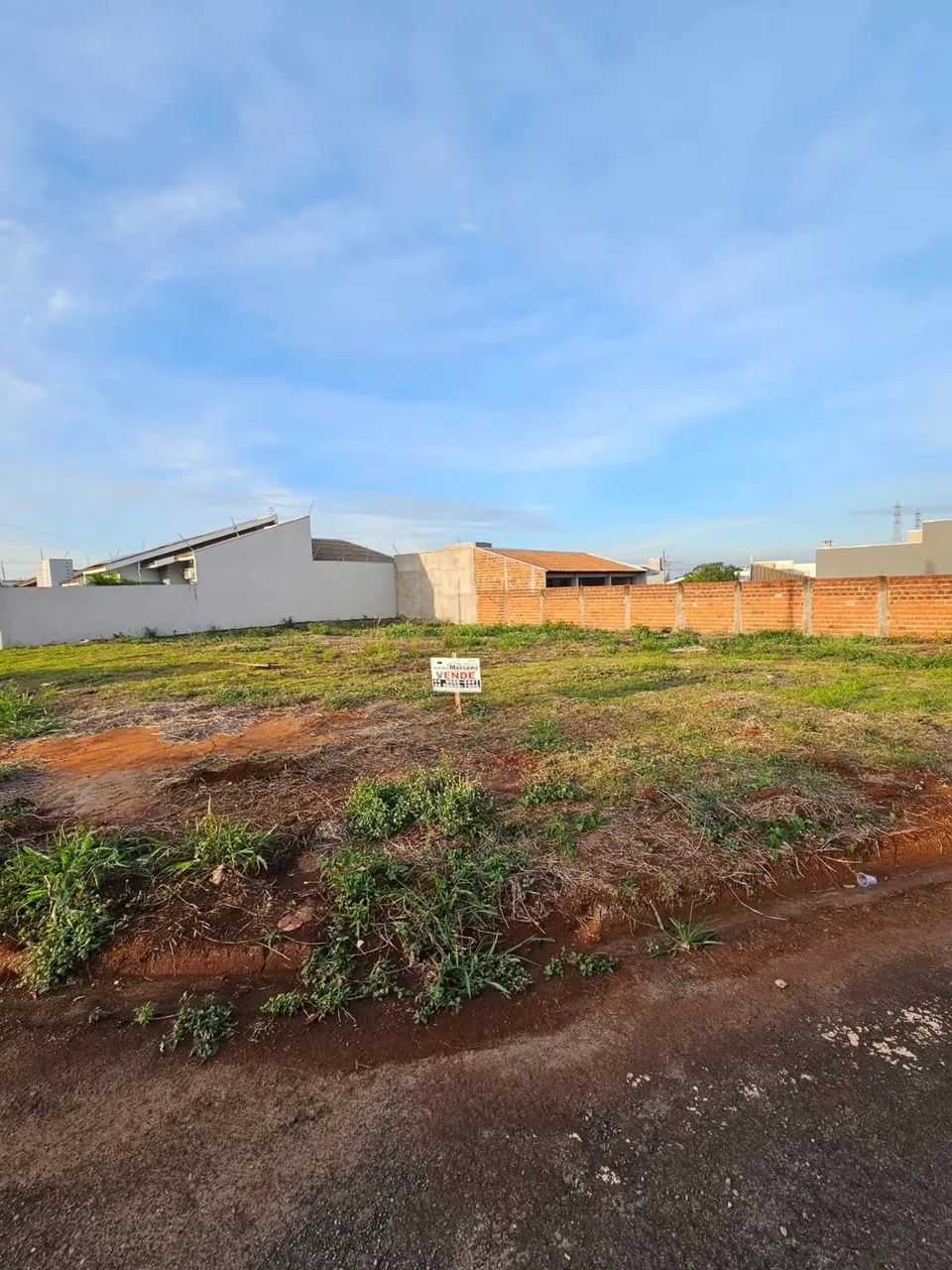 Venda - Terreno de esquina no Residencial Arezzo em Maringá
