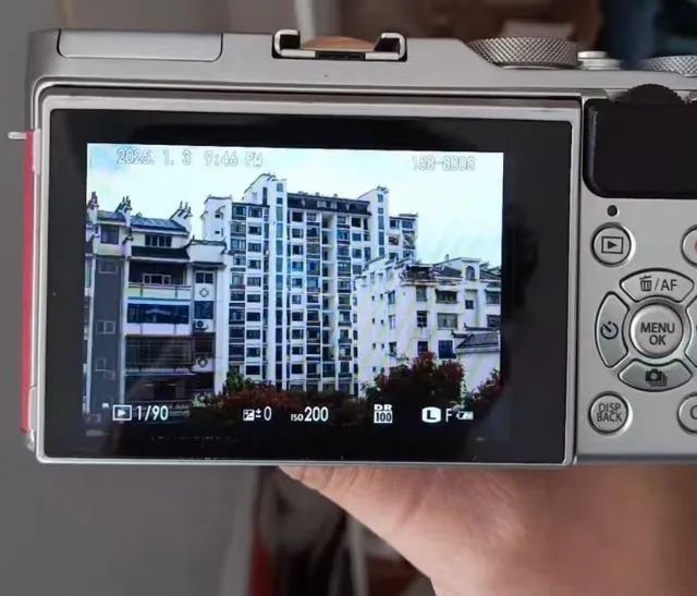 デジタルカメラ Fujifilm XA3 Amazon.co.jp: FujiFilm Mirrorless Interchangeable Lens Digital SLR