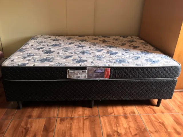 Cama de casal gazin