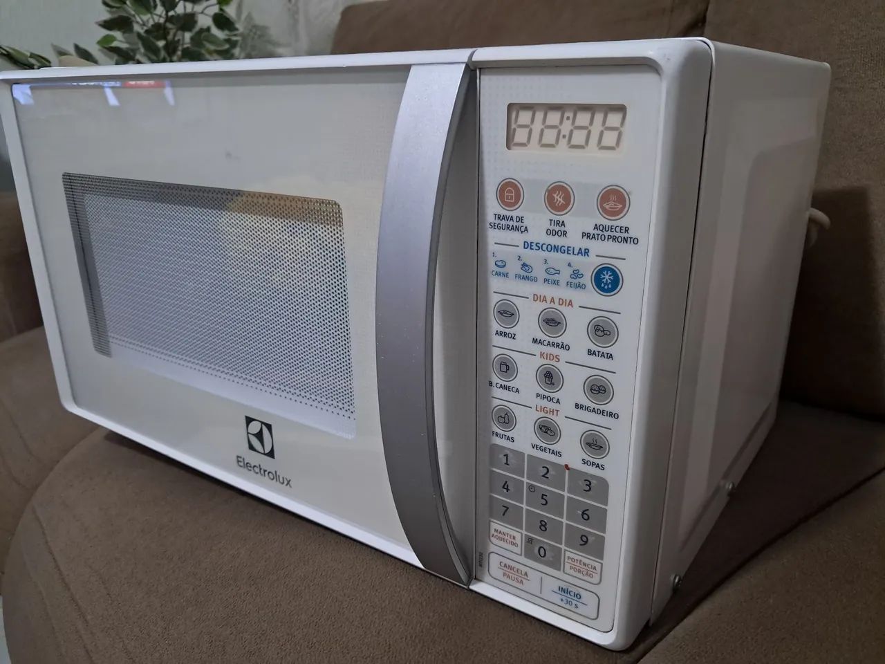 MICROONDAS ELETROLUX - Foto 2
