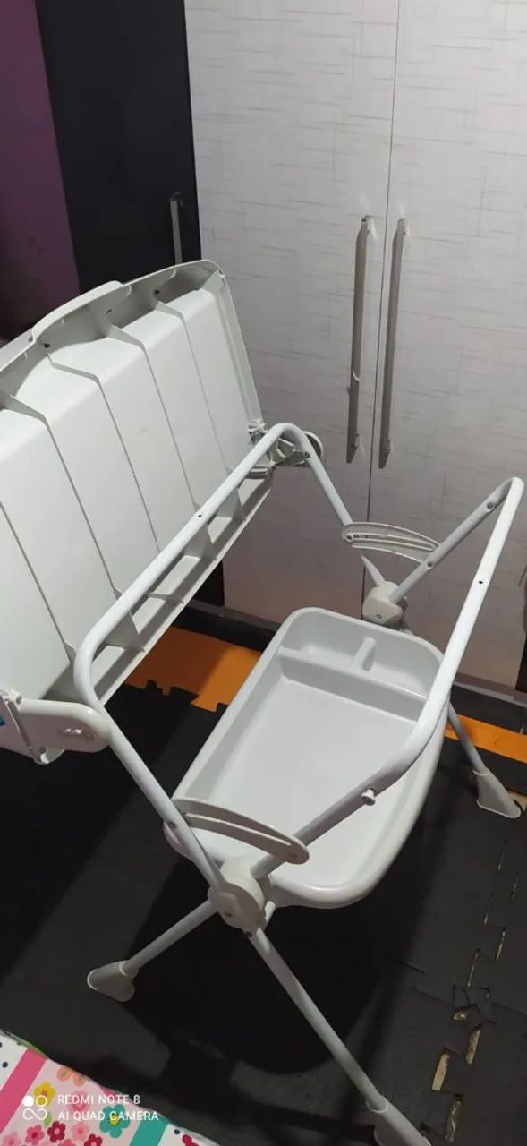 Vendo cadeirinha e banheira com trocador - Foto 2