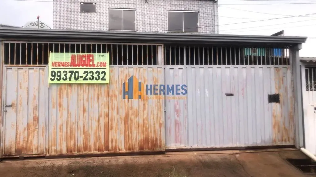 Casa 3 quartos, para Locação na quadra 406 do Recanto das Emas/DF.