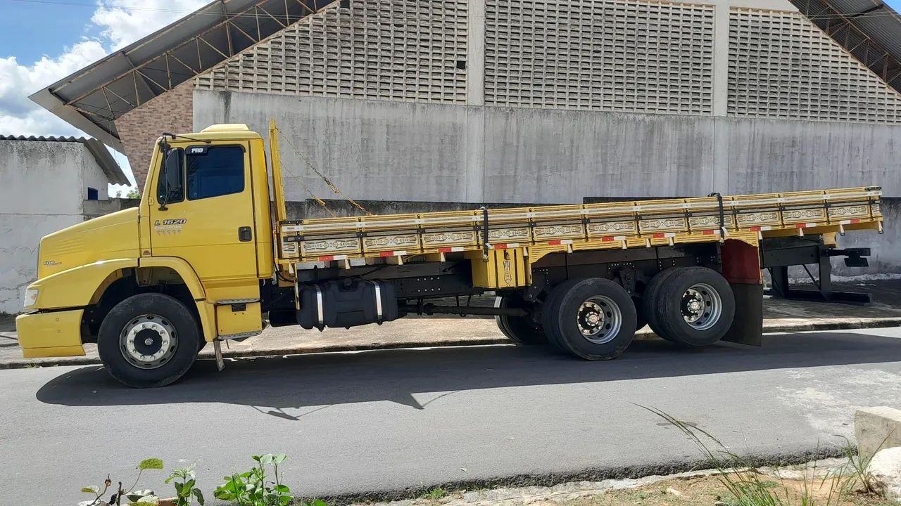 Caminhão L1620 2010/10  - Foto 6