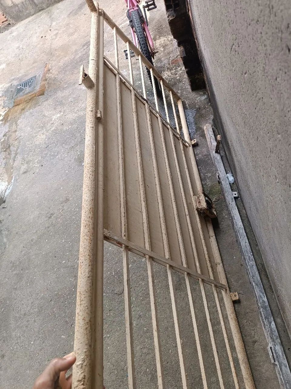 Portão com chumbador 64330306290178123