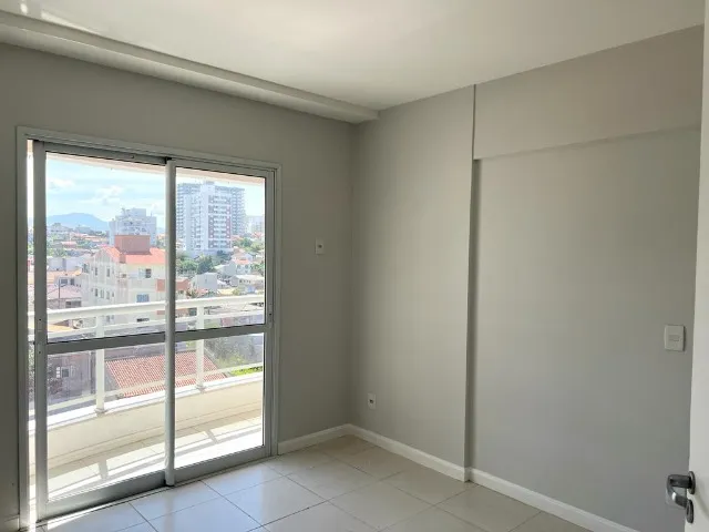 Apartamento 03 dormitorios Barreiros