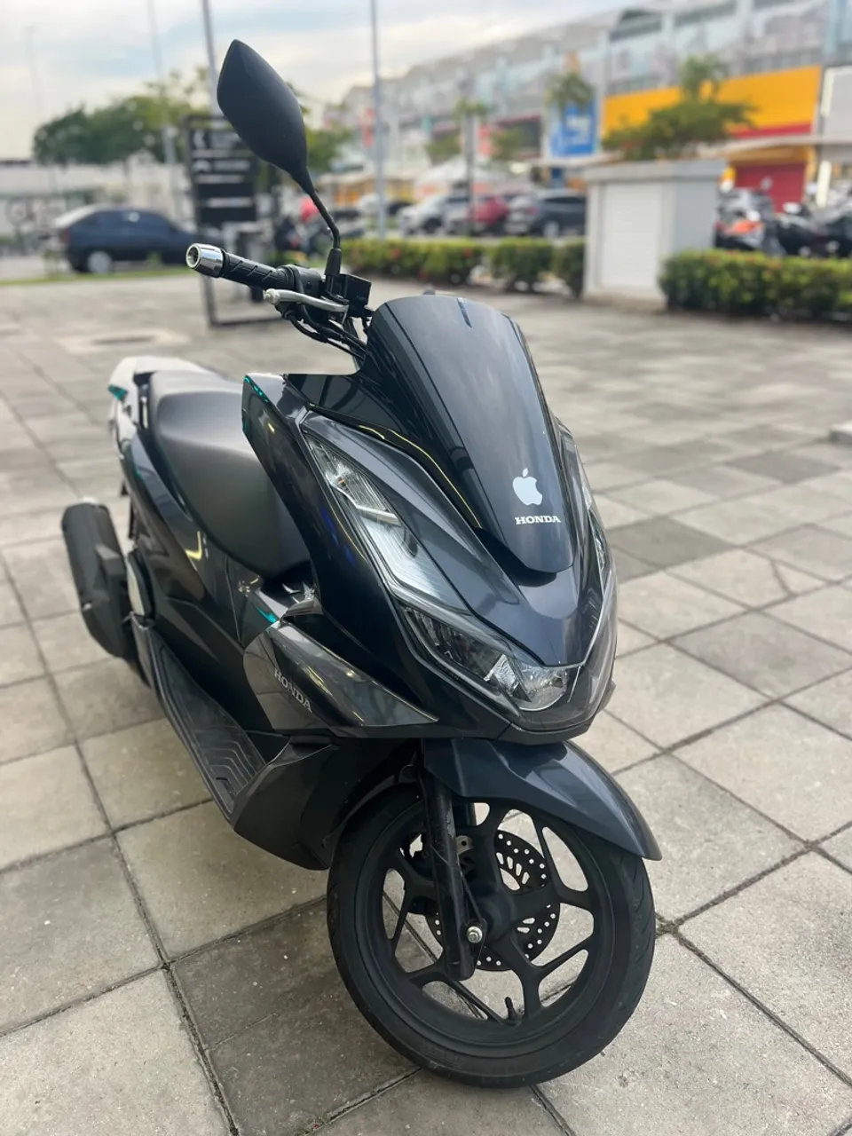 Honda PCX CBS 2024 (8mil KM)