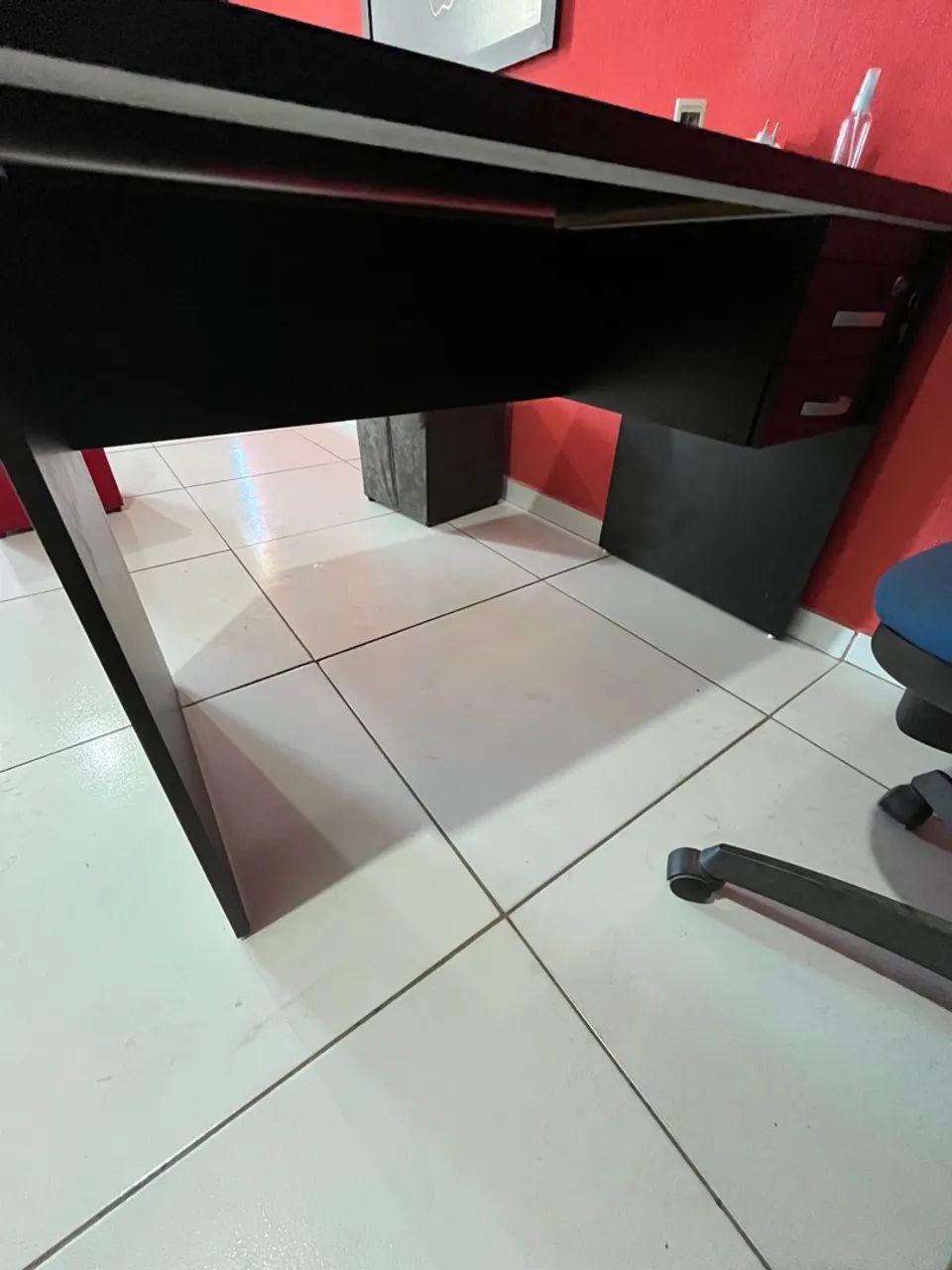 Mesa de escritório- praticamente nova - Foto 5