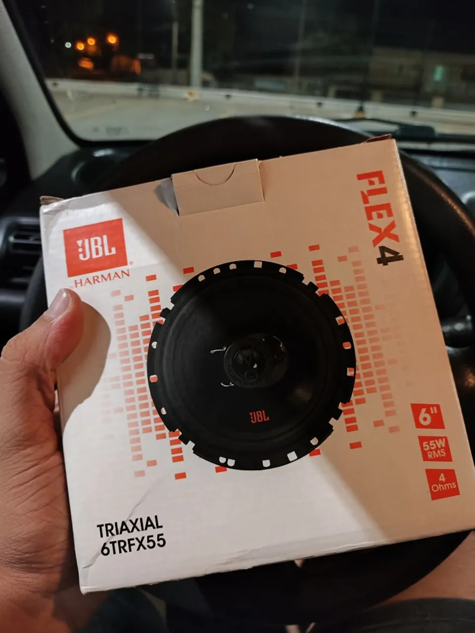 JBL Flex 4 - 6 Polegadas - Som Triaxial 6TRFX55