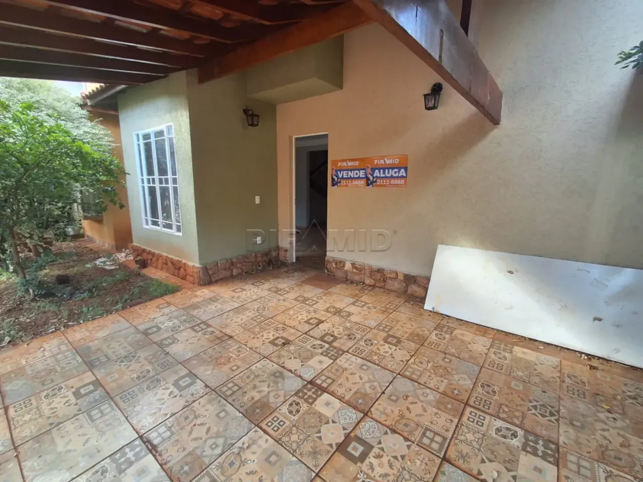 Sobrado em condomínio fechado, bairro Parque dos Lagos, Zona Leste de Ribeirão Preto/SP.