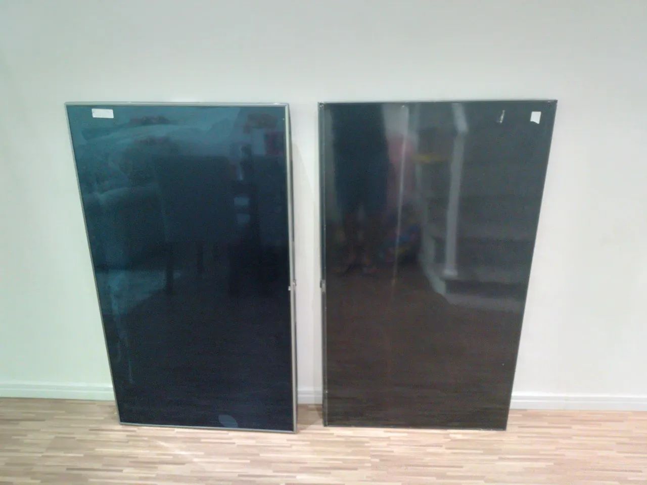 Televisão 55 tela trincada modelo 55UR e 55UJ - Foto 4