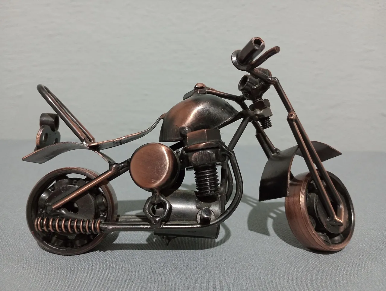 Miniatura de Moto Artesanal em Metal