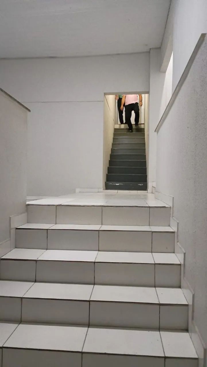 Pornto Comercial ,para clínicas, lojas, depósito. Av. Djalma Batista de - Foto 11