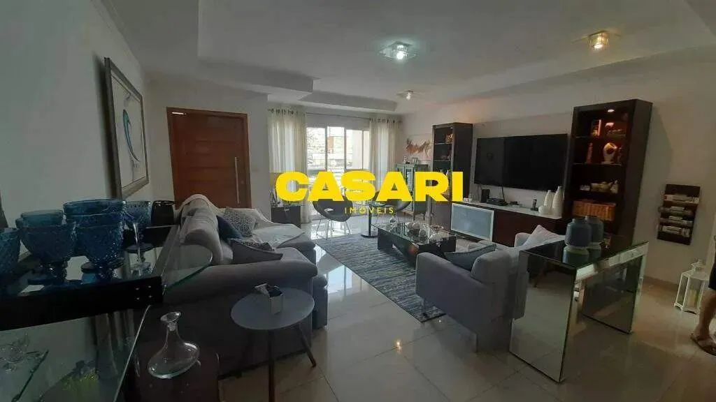 Sobrado de Alto Padrão com 3 Suítes e Piscina  SBC - Foto 3