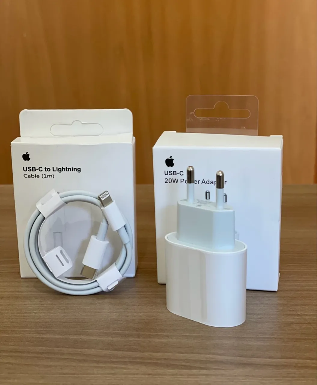 Carregador e Cabo USB-C para Lightning iPhone