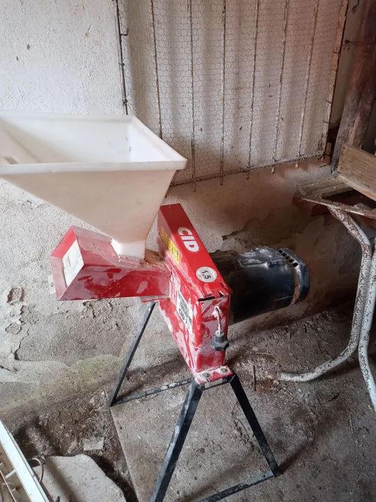 Triturador de Milho e Capim