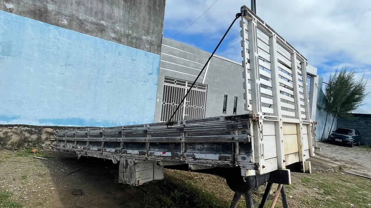 Carroceria 3/4 5,50mt (MB 710)
