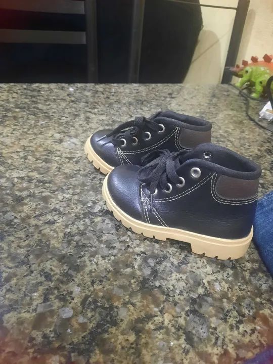 Sapatinhos Bebê - Tamanho 22 - Usados - Foto 3