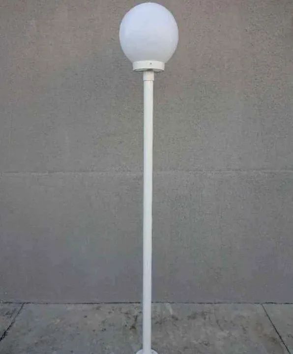 Poste de jardim com 1 globo - Foto 2