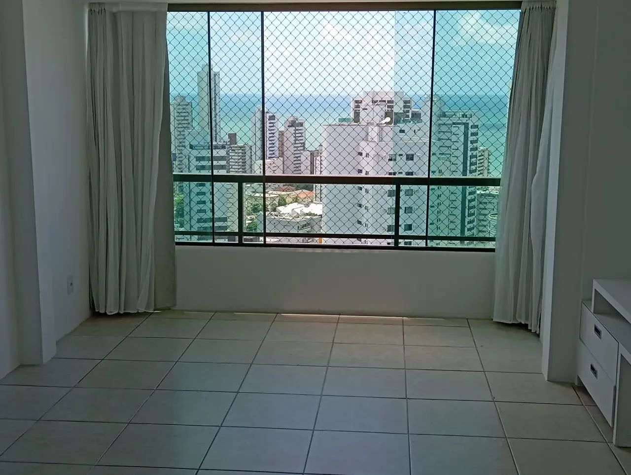 Alugo Apartamento Boa Viagem Perto Colégio Sta Maria.