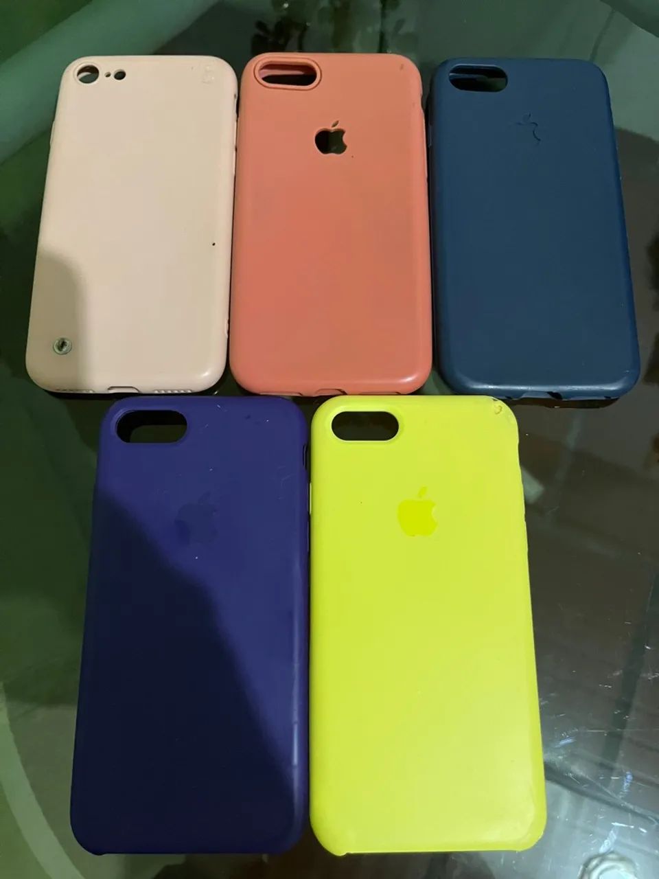 Vendo essas Capinhas para iPhone 8 (usadas). - Foto 2