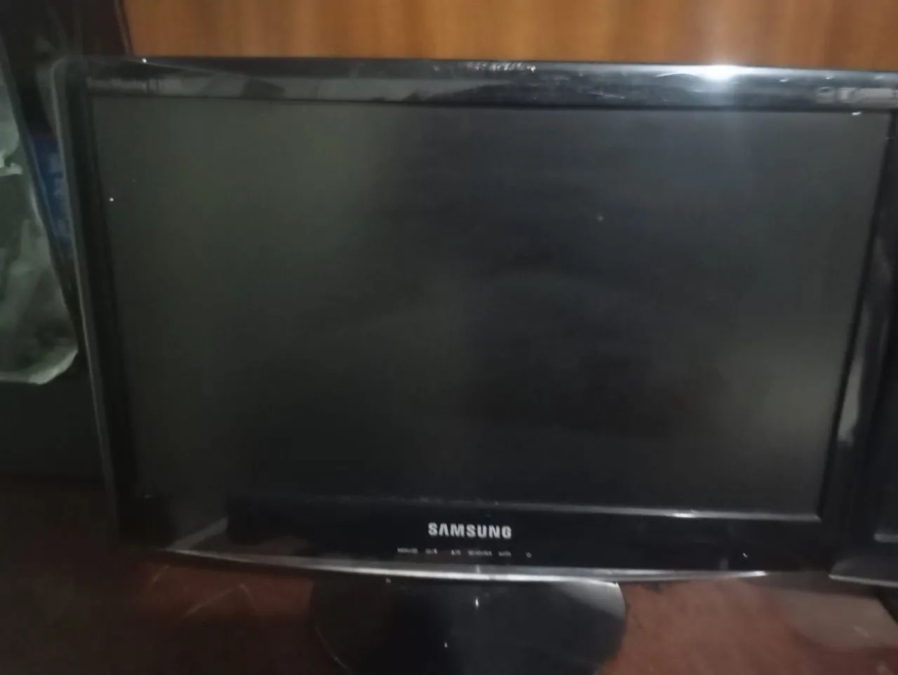 Dois Monitores Samsung - Ótimos para trabalho ou estudo! - Foto 3