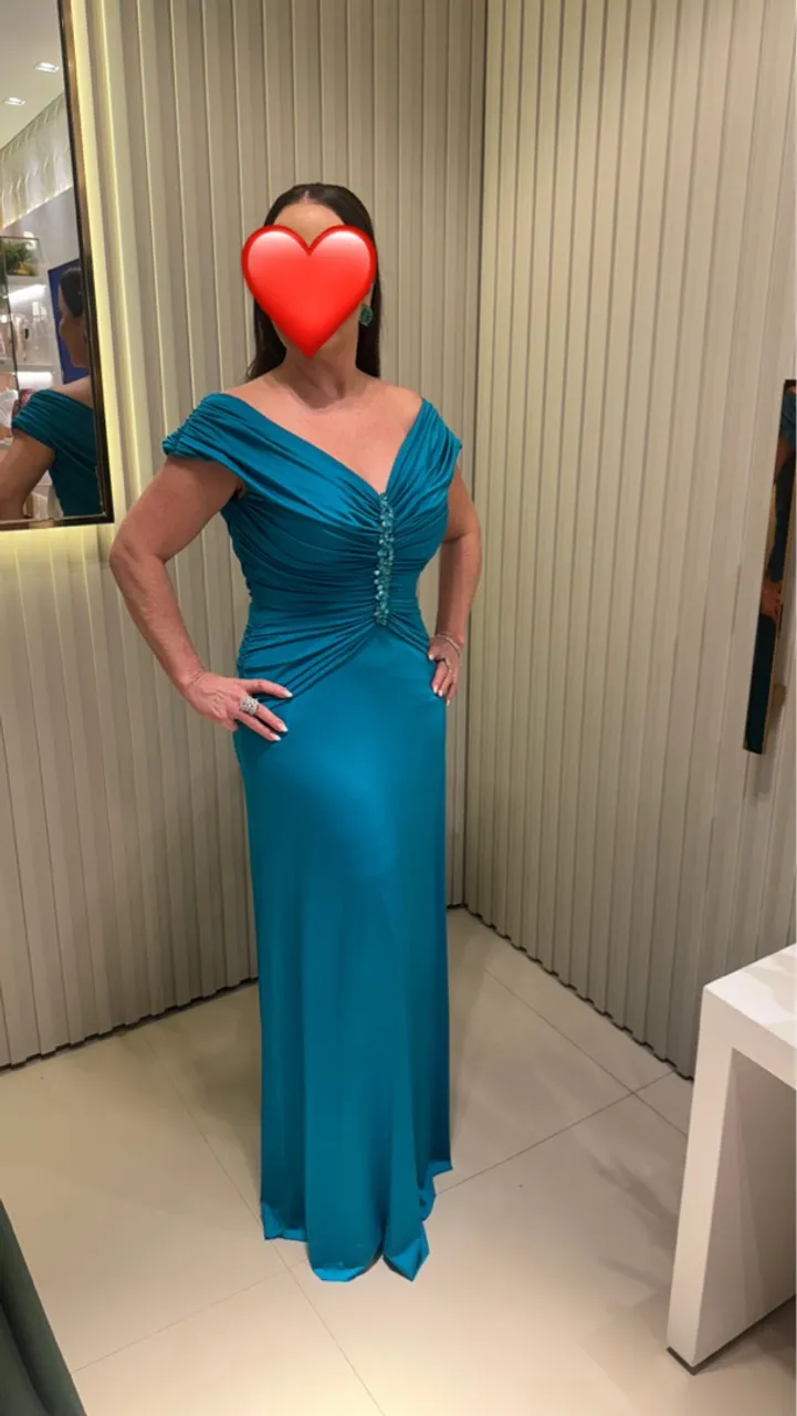 Vestido de festa azul turquesa elegante