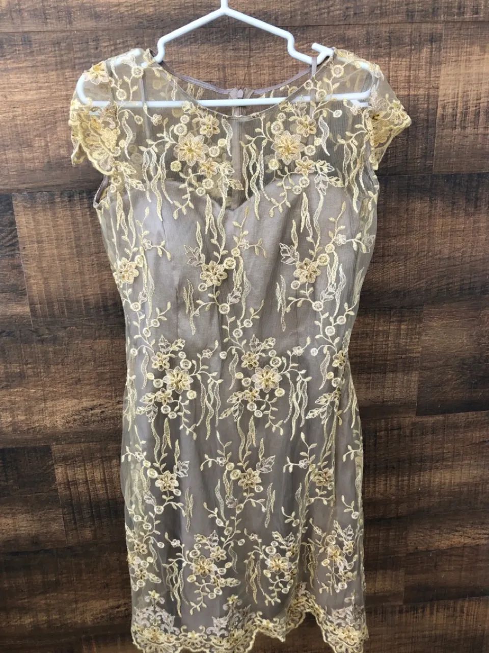 Vestido de festa rendado - Foto 5