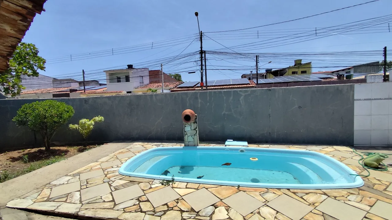Vende-se Excelente Casa no Feitosa - Maceió/AL
