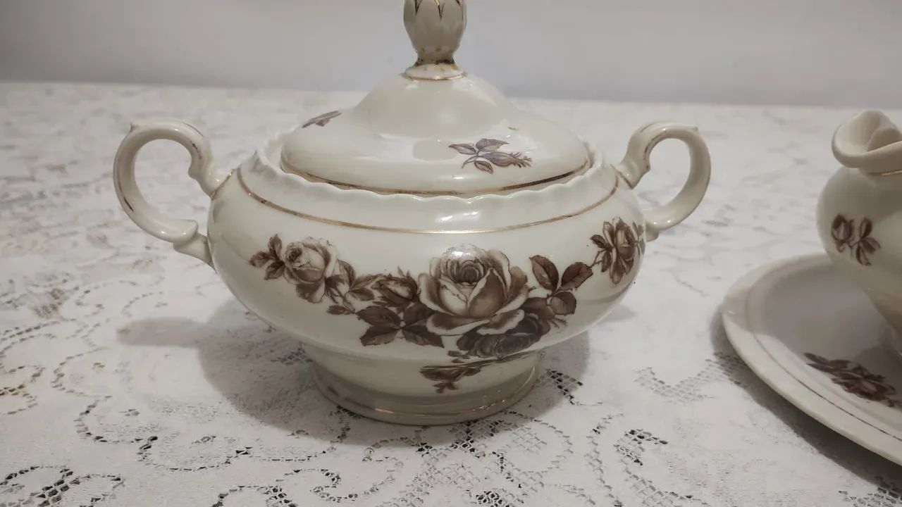 Conjunto de louças floral para servir64310254858498122