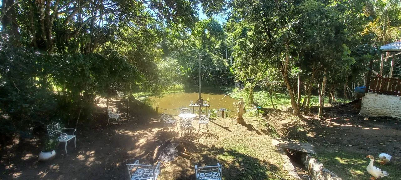 Linda Chacara com lago Pedro de Toledo SP 