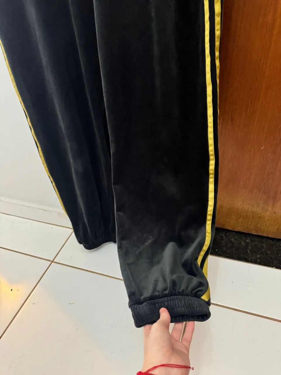 Calça adidas veludo  - Foto 5