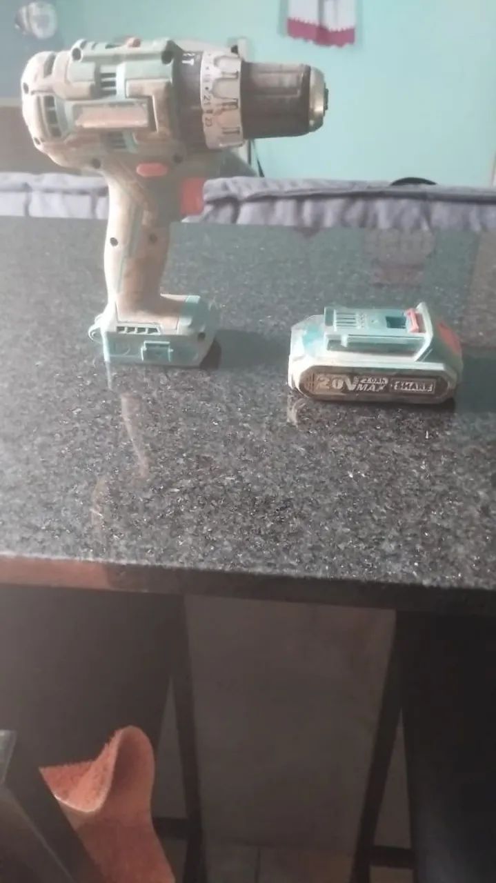 Selling a Drill-Driver64840788453633121