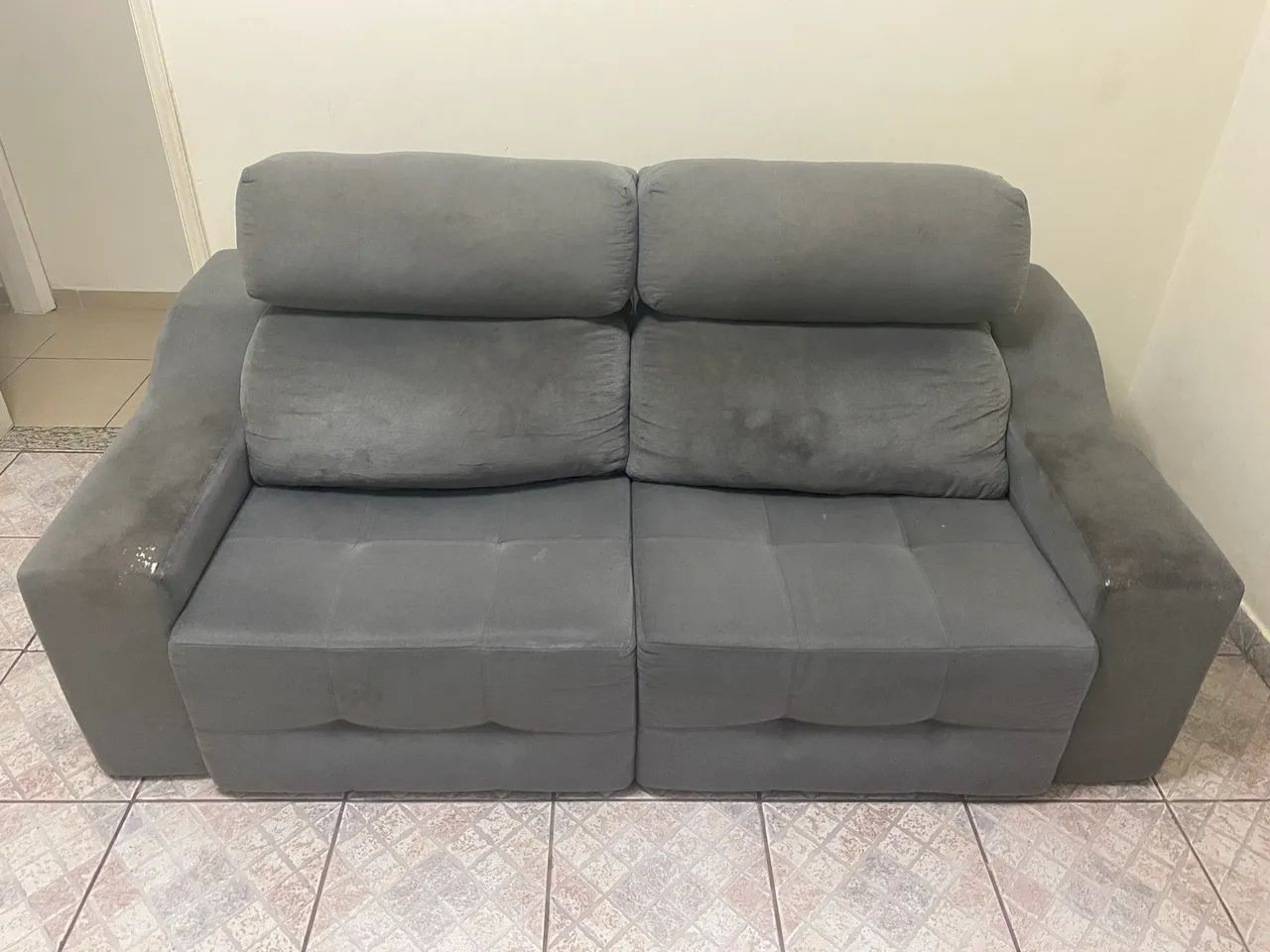 Retractable sofa 64352546742659122