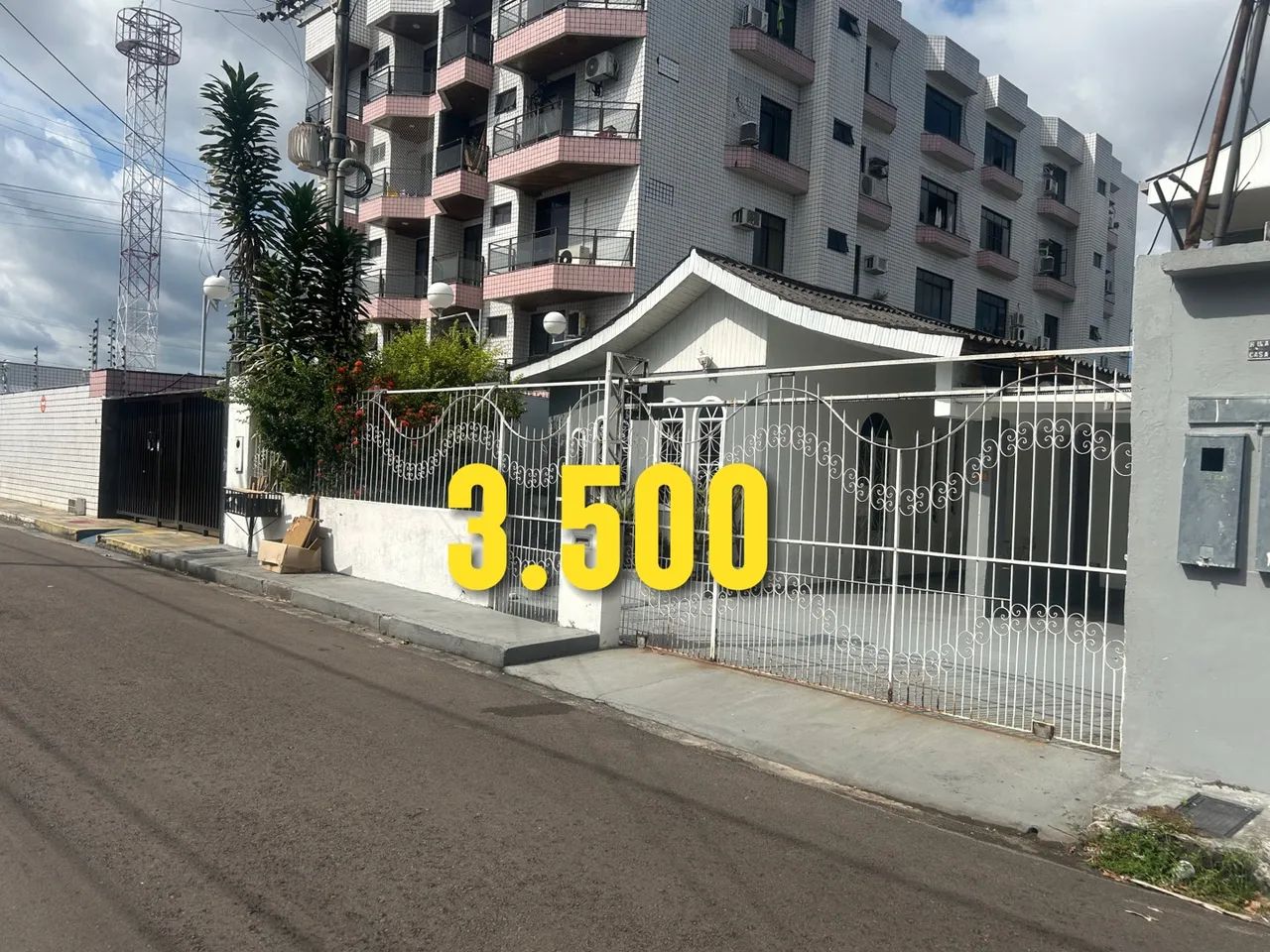 PARQUE DEZ CASA 4 QUARTOS PRÓX A ROTATÓRIA DO MINDU